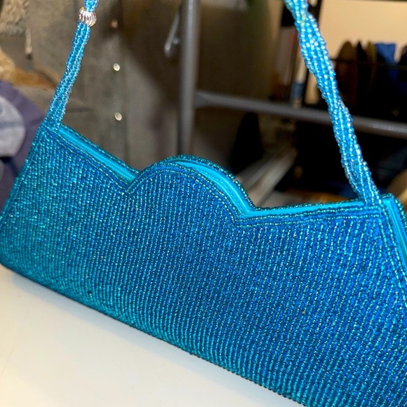 GORGEOUS  turquoise beaded and rhinestone wave clutch SHOWSTOPPER!! - Picture 7 of 10